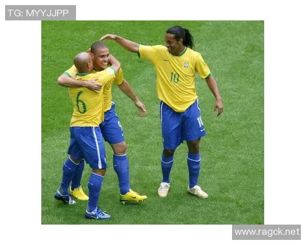 曾经巴西队足球明星的辉煌岁月与传奇故事回顾