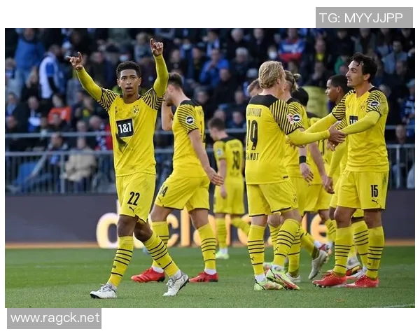 欧冠足球明星阵容揭秘谁是最闪耀的球场巨星